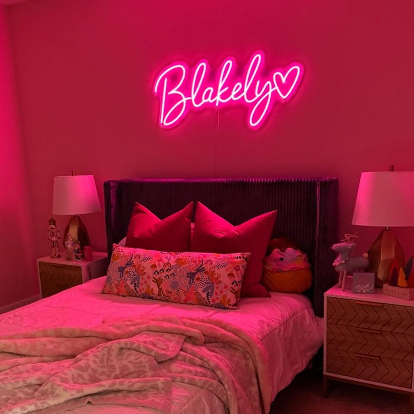 Personalized Custom Neon Sign - LED Name Light Up Sign for Wall, USB & Battery Power Neon Sign Customizable, Large Custom Neon Signs Personalized for Wall Decor